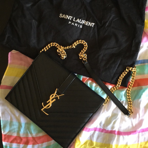 Yves Saint Laurent Handbags - Ysl bo monogramme